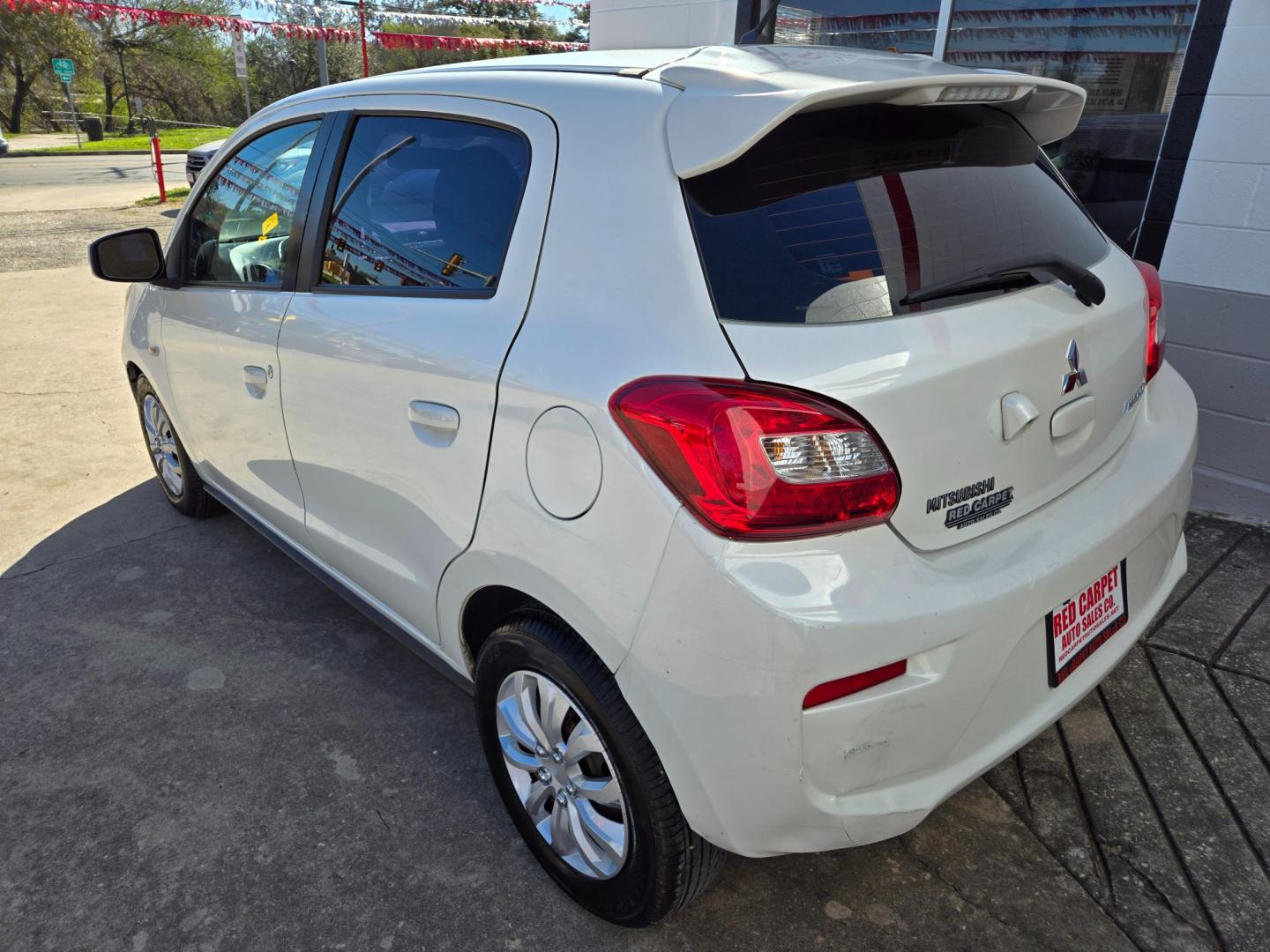 2019 WHITE Mitsubishi Mirage ES 5M (ML32A3HJ0KH) with an 1.2L L3 DOHC engine, Automatic transmission, located at 503 West Court, Seguin, TX, 78155, (830) 379-3373, 29.568621, -97.969803 - Photo#3